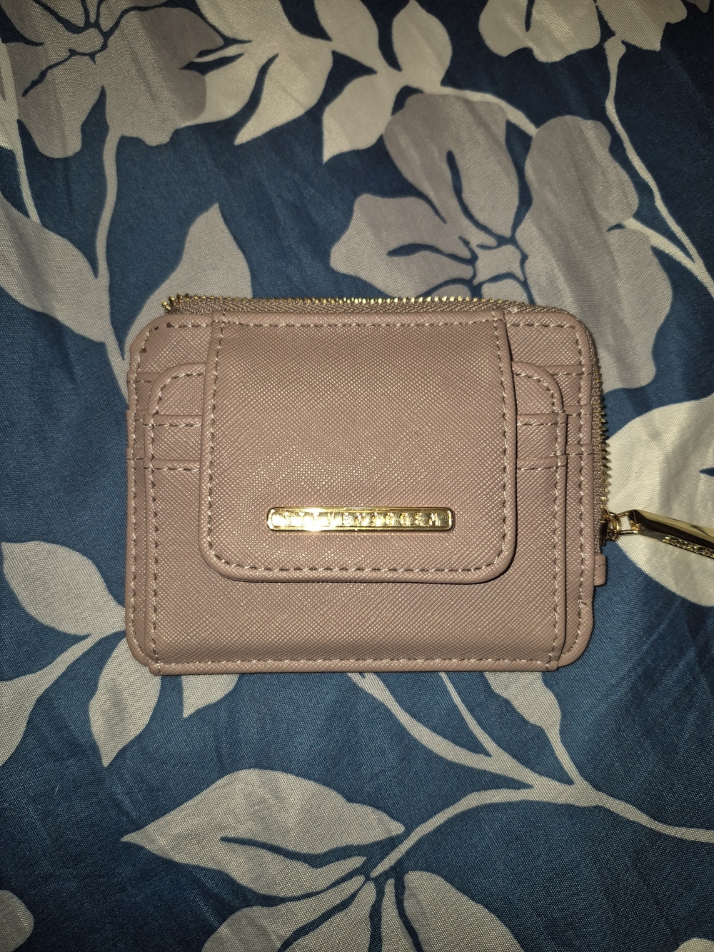 Steve Madden Taupe Compact Wallet with Gold Logo Plate - Picture 2 of 4
